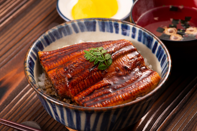 イメージ:西日本養鰻のうなぎをつかったうな丼